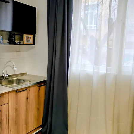 Guesthouse1 Karma369 旅馆 *