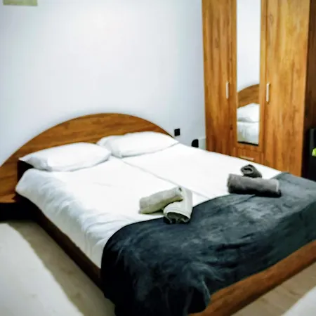 Hostel Guesthouse1 Karma369